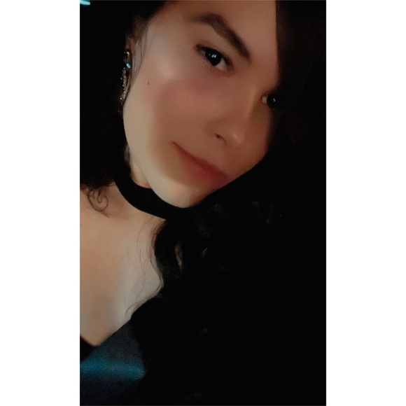 Meet the Posher Other - Meet your Posher, Dahiana